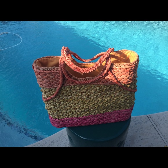 Old Navy straw tote - Picture 2 of 6